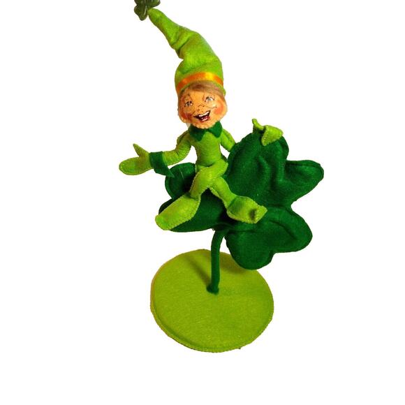ANNALEE St Patrick's Day Doll Irish Leprechaun Giant Shamrock Vintage Kitsch - Picture 3 of 8